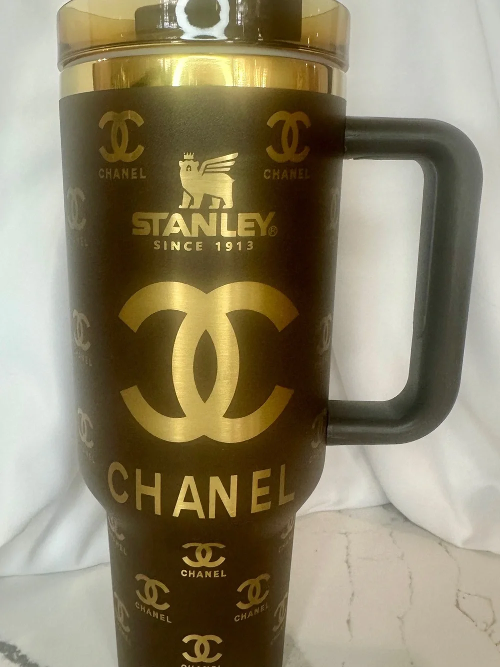 Matte Brown Stanley 40oz Gold Trim Luxury Inspired Tumbler NIB - Picture 4 of 5